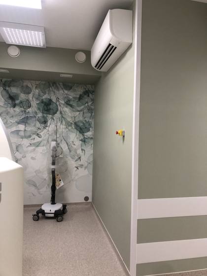 The changing room lobby with the air conditioning unit.